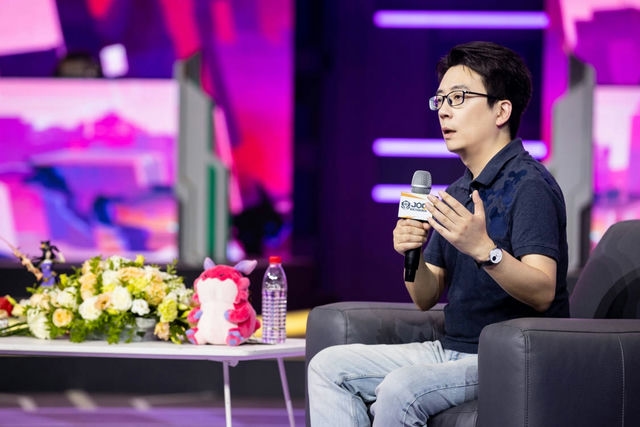 金铲铲：手机游戏还是超级武器？